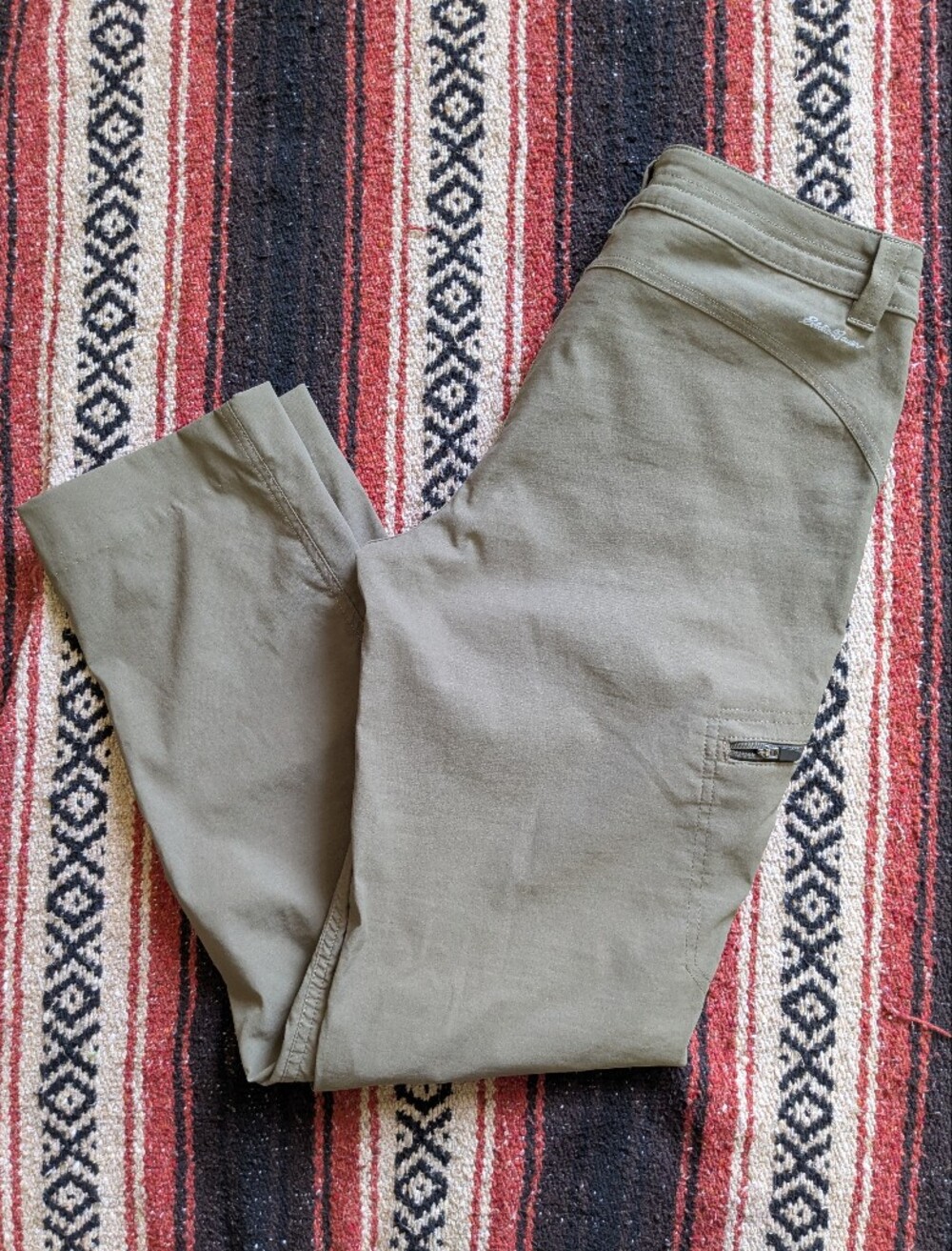 🌻 Eddie Bauer Hiking Pants in Olive Green